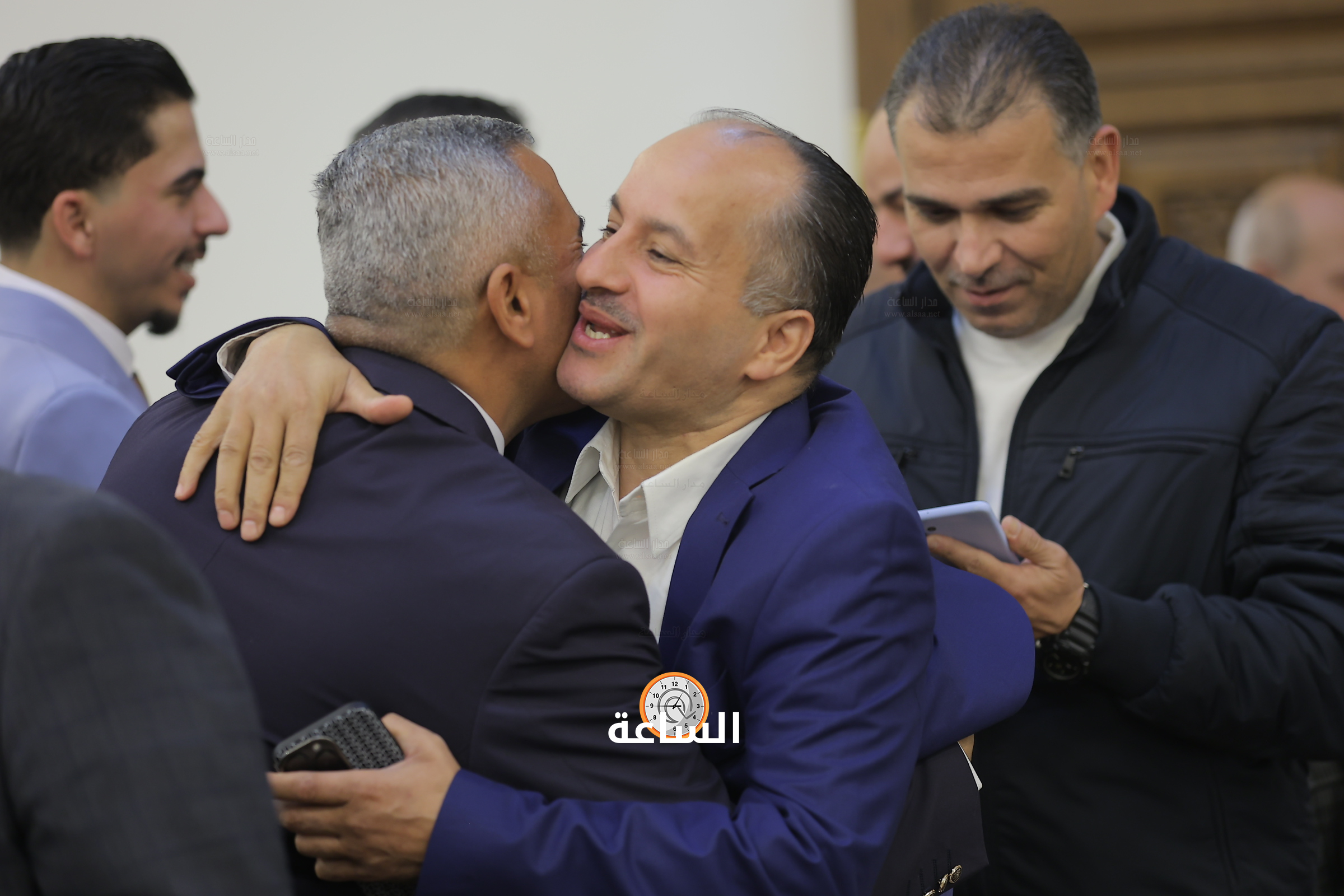 Madar Al-Saa Images 0.5776105491481537