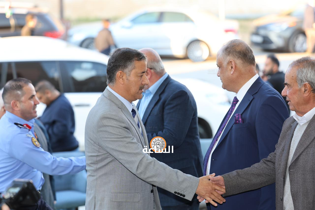 Madar Al-Saa Images 0.4757014315521786