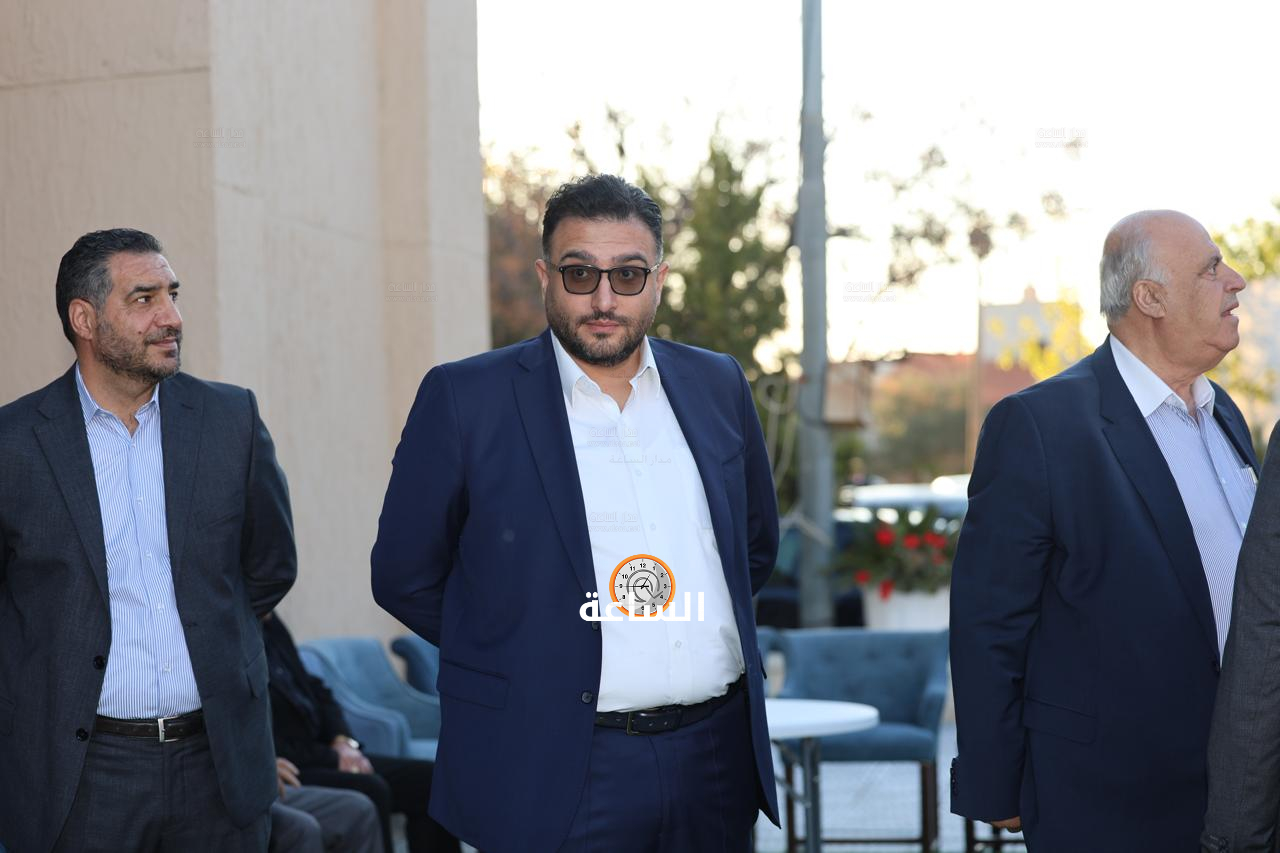 Madar Al-Saa Images 0.3244668424470727