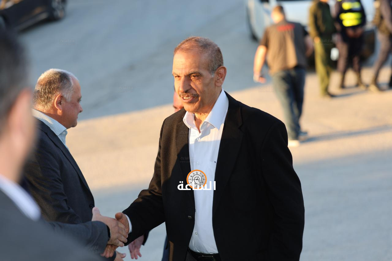 Madar Al-Saa Images 0.4318501562441419