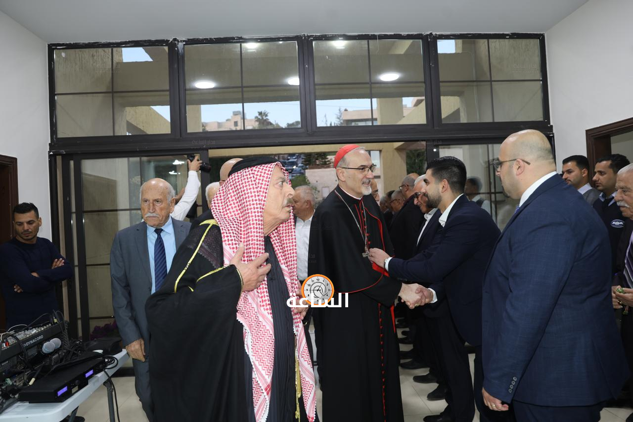 Madar Al-Saa Images 0.45182130488152905