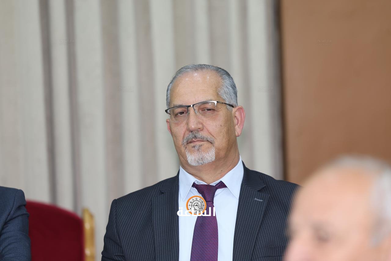 Madar Al-Saa Images 0.5000572151208923