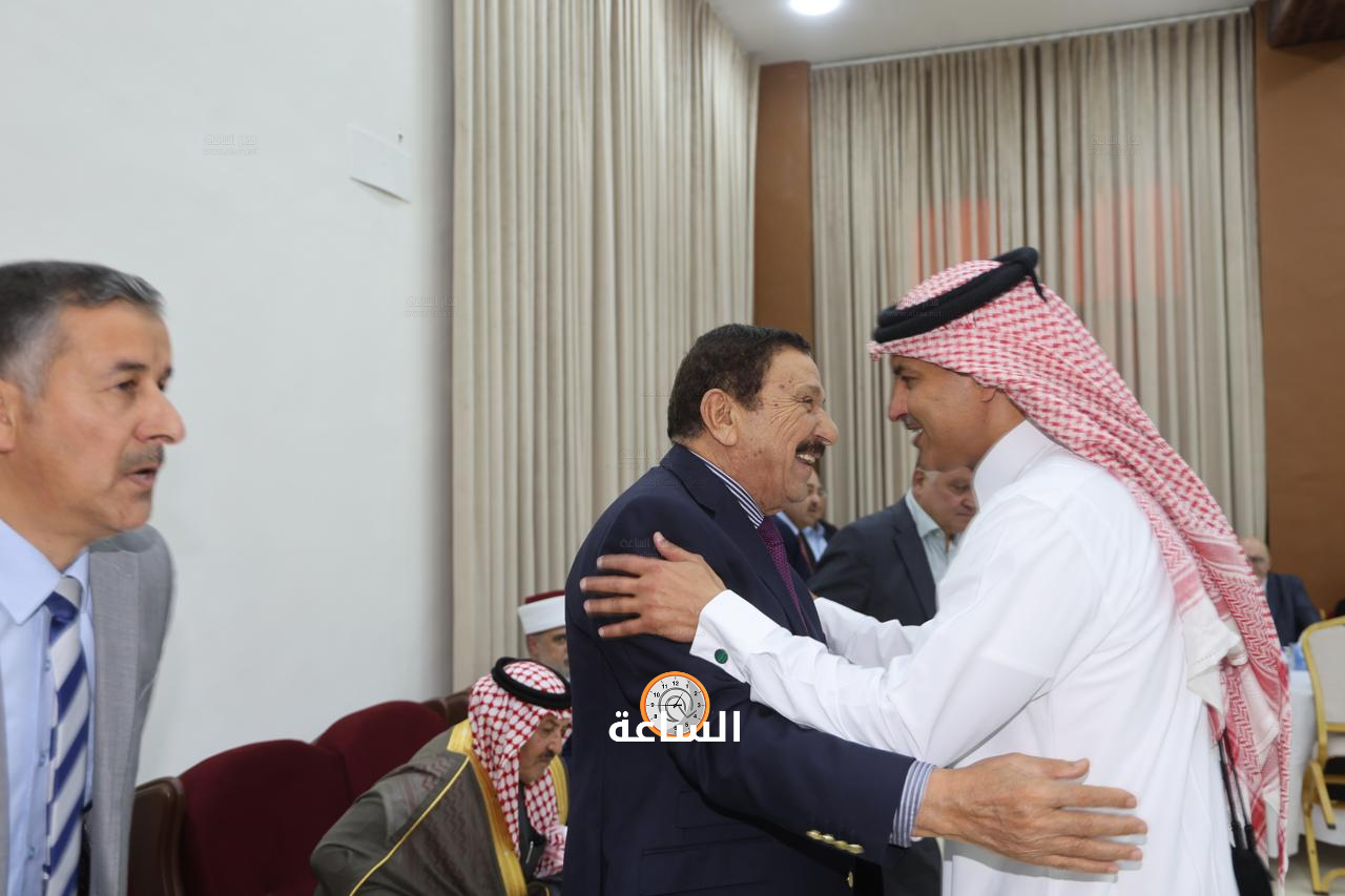 Madar Al-Saa Images 0.8406837223184229