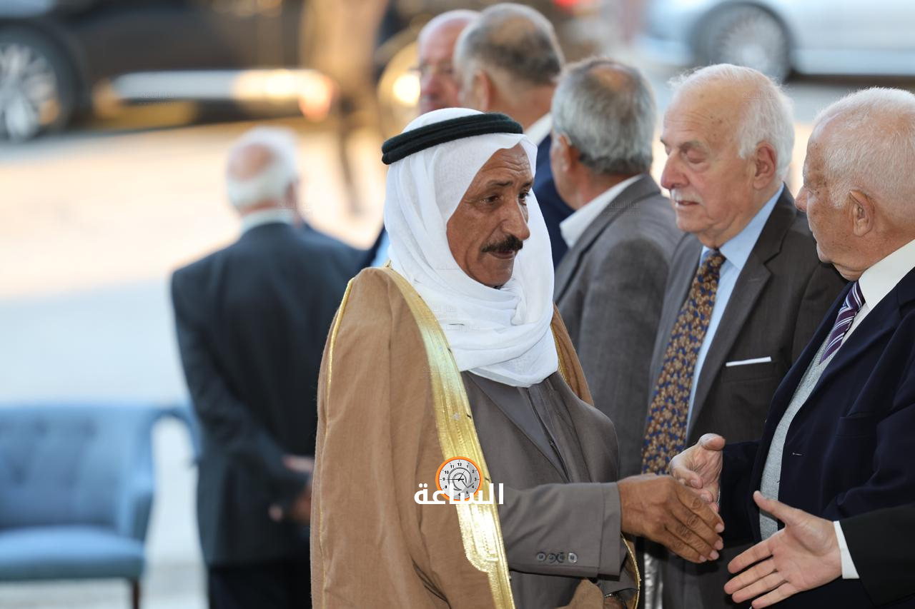 Madar Al-Saa Images 0.8983898000394428