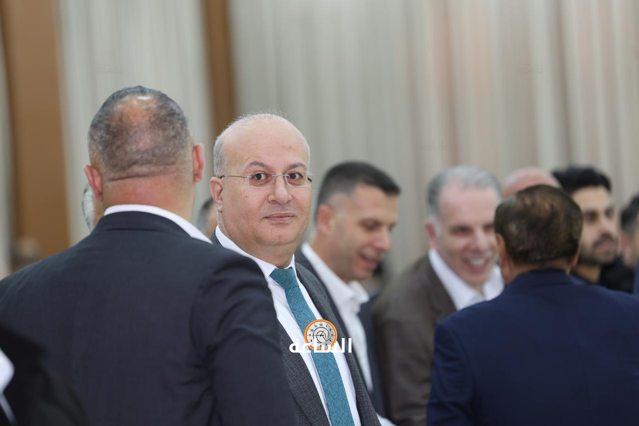 Madar Al-Saa Images 0.3292273493591442