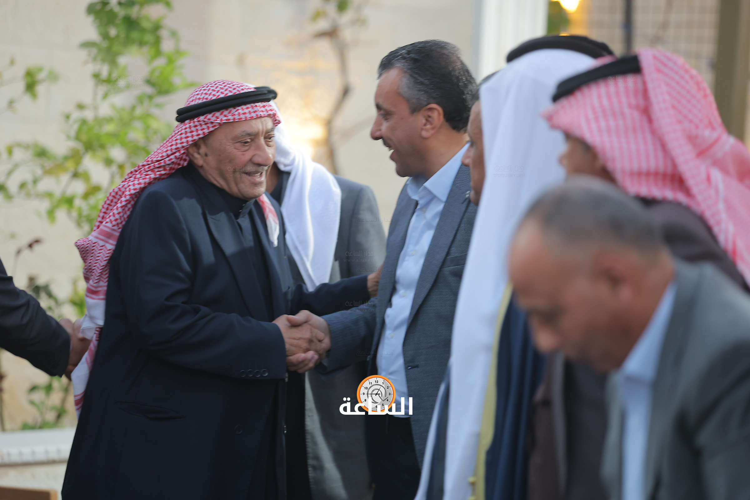 Madar Al-Saa Images 0.12100574568182032