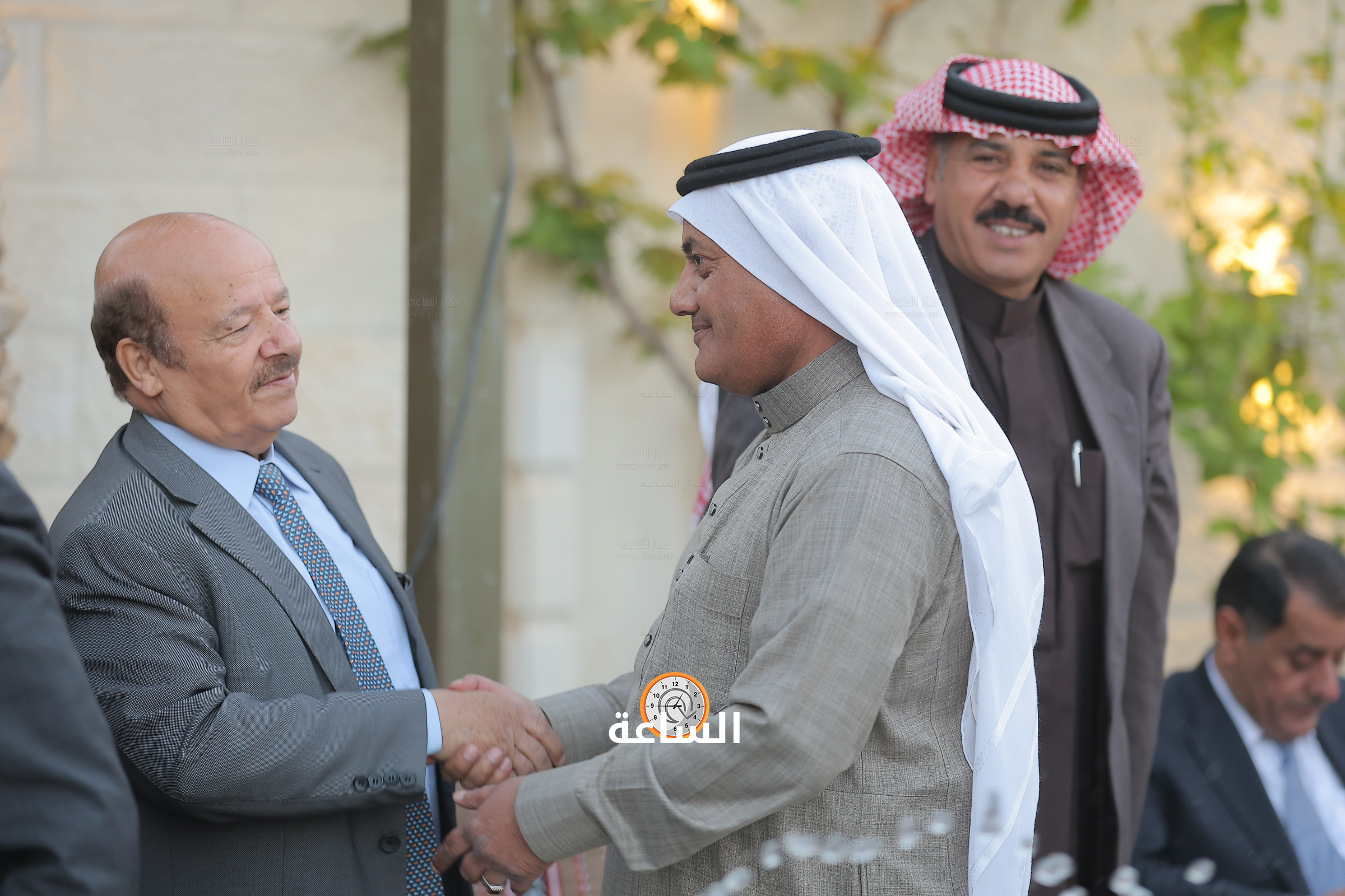 Madar Al-Saa Images 0.8666294421827673