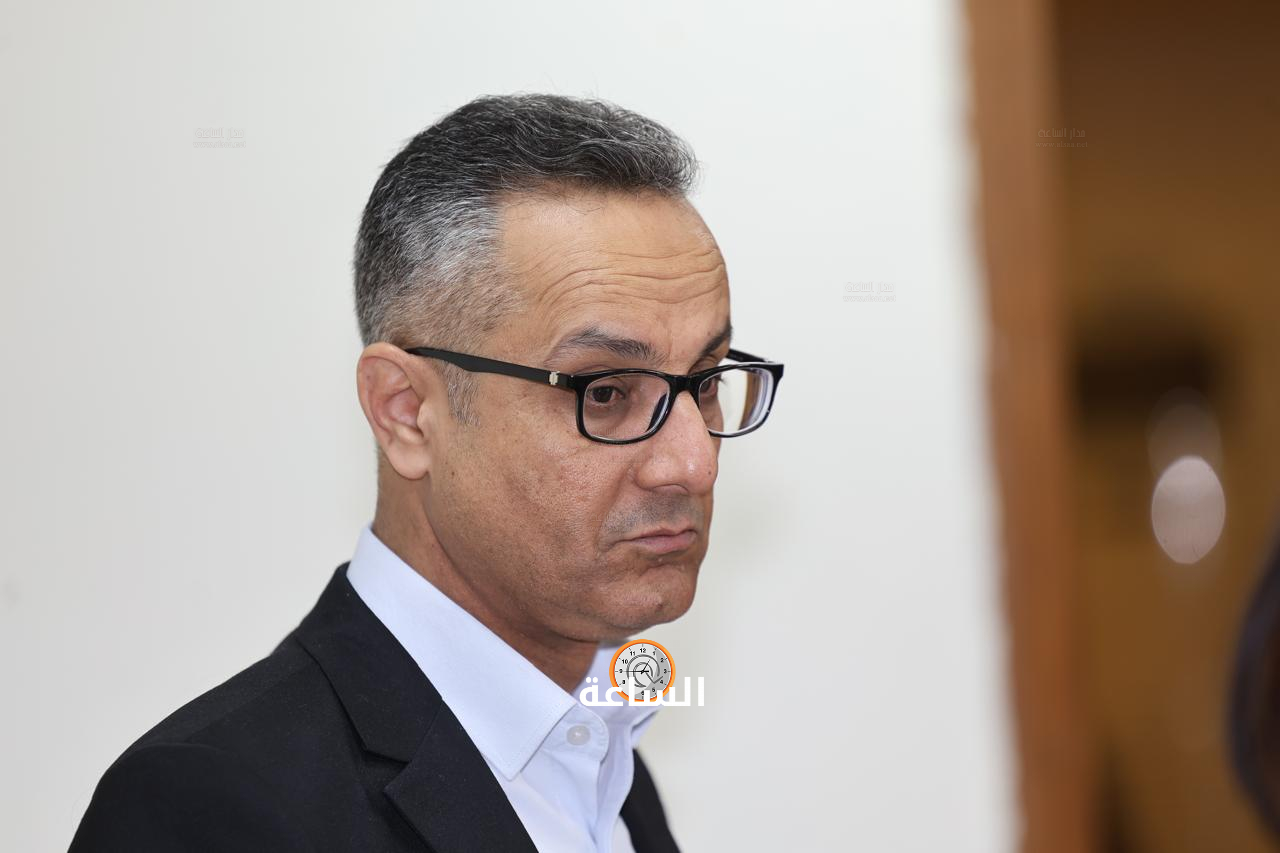 Madar Al-Saa Images 0.018553662450981223