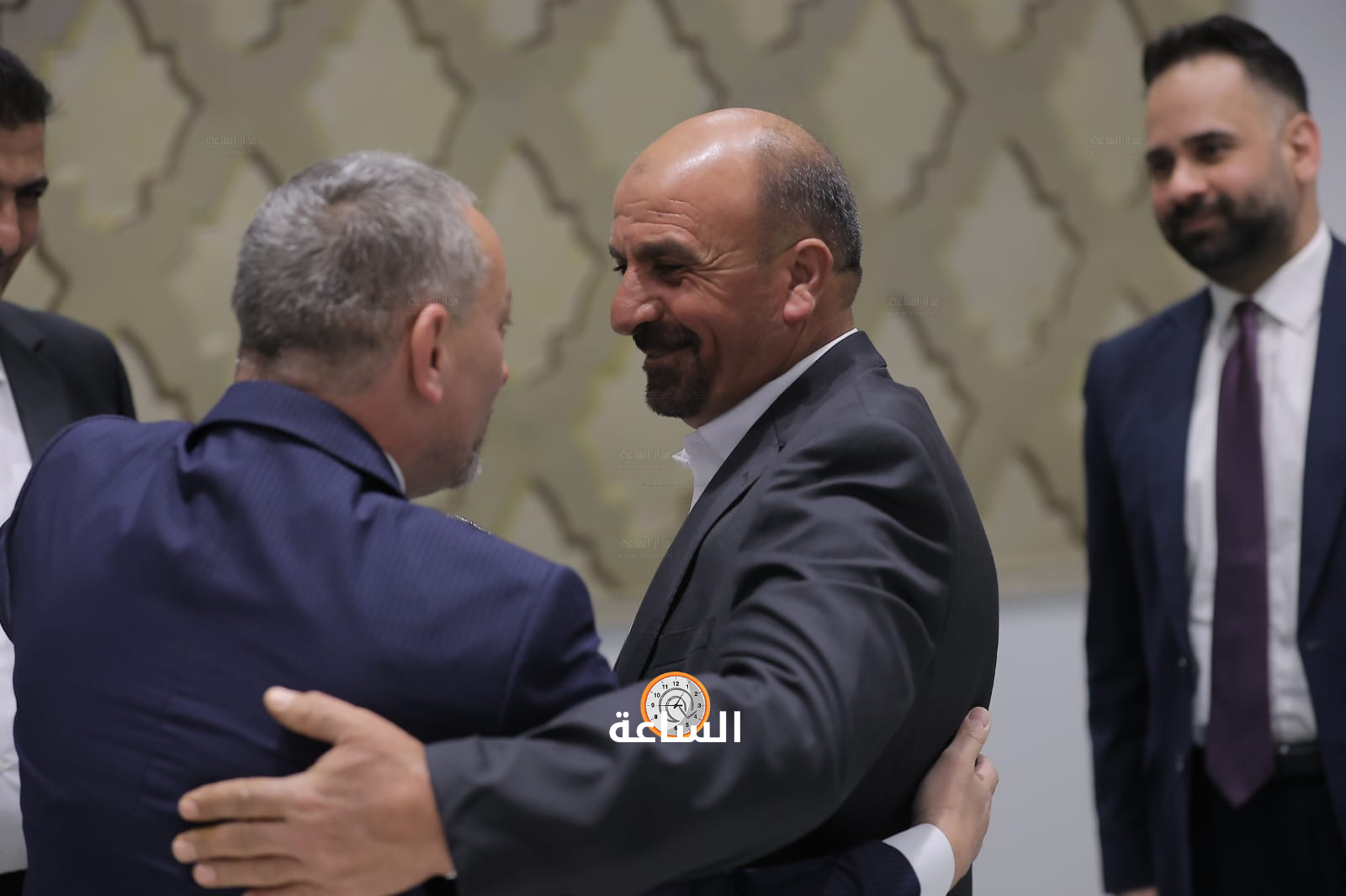 Madar Al-Saa Images 0.19861254599584277