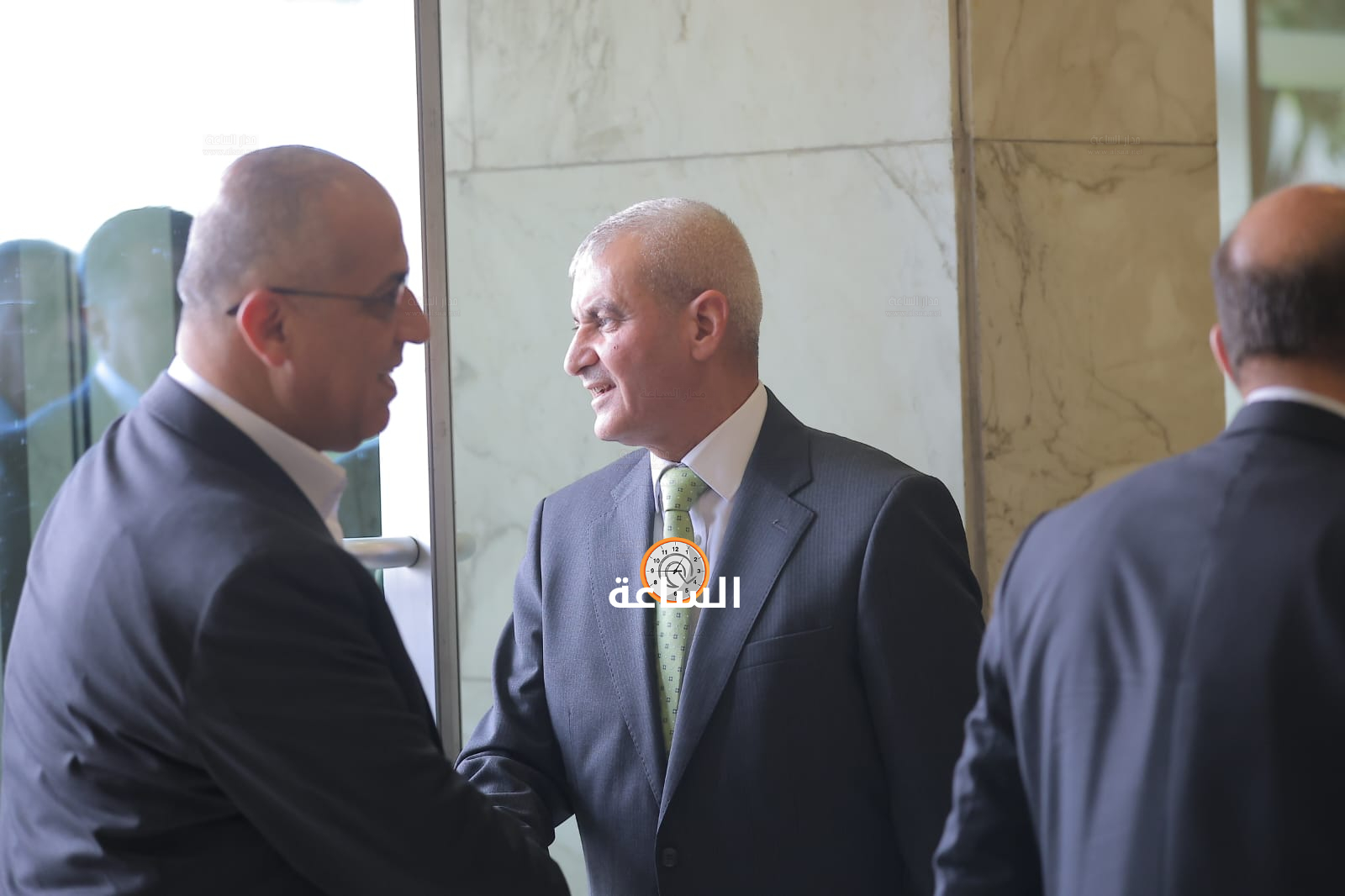 Madar Al-Saa Images 0.11115389900562211