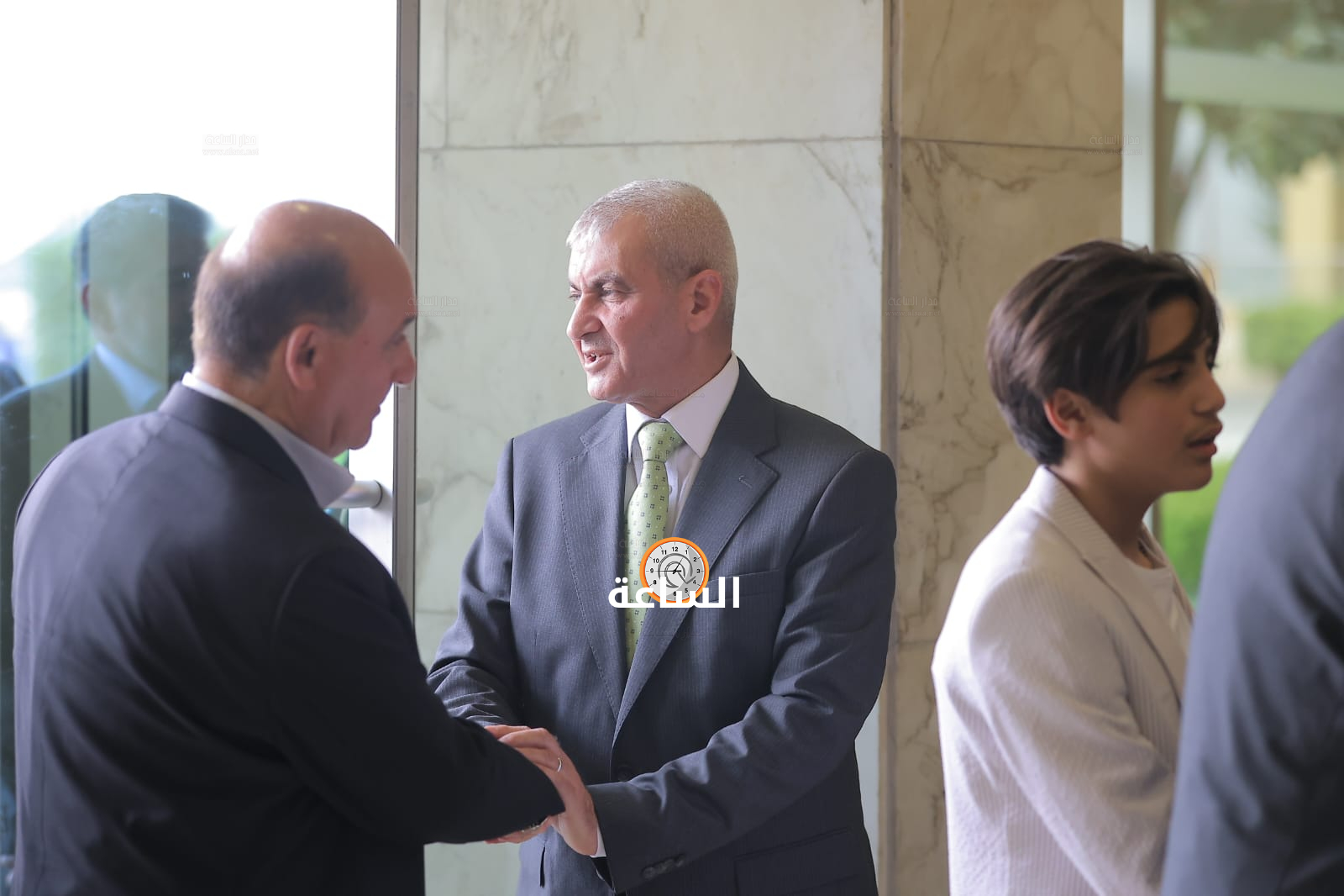 Madar Al-Saa Images 0.954460756047832