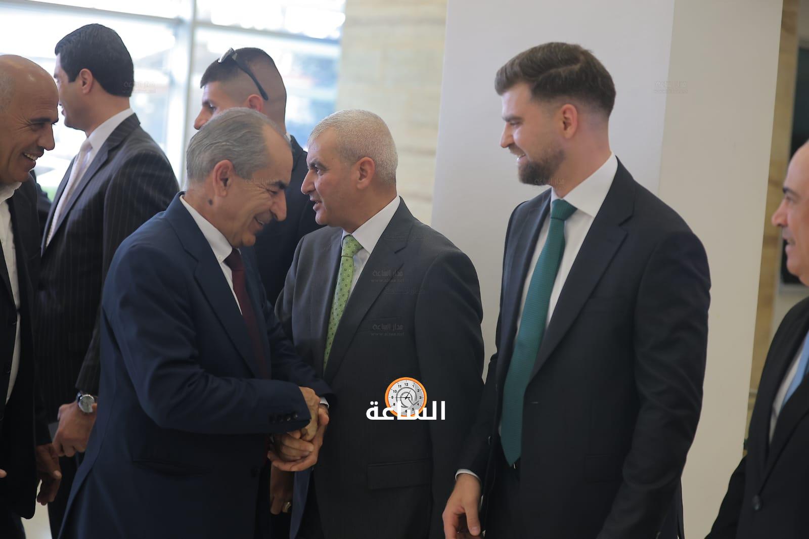 Madar Al-Saa Images 0.6713897027055713