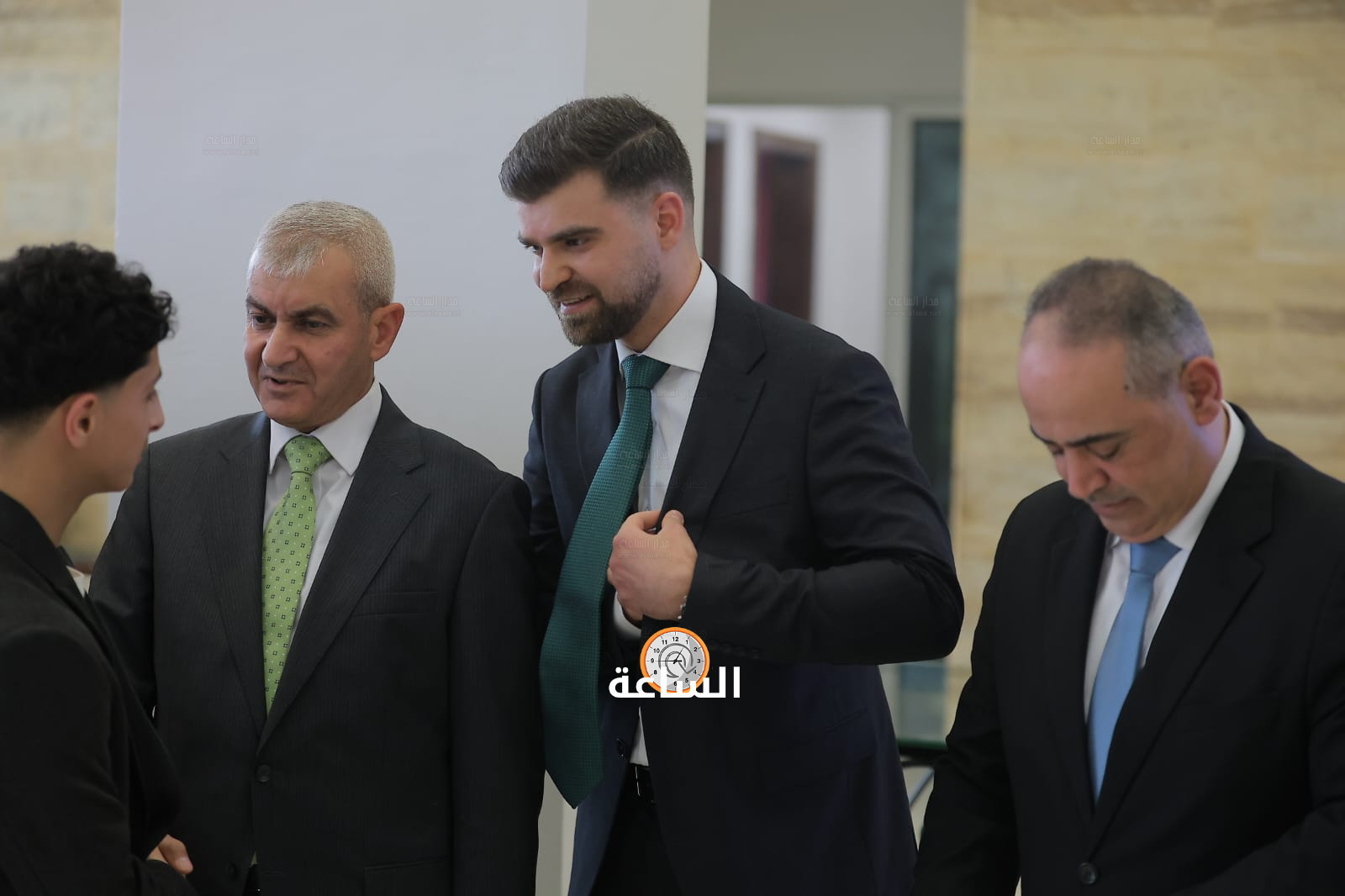 Madar Al-Saa Images 0.5882735041155067