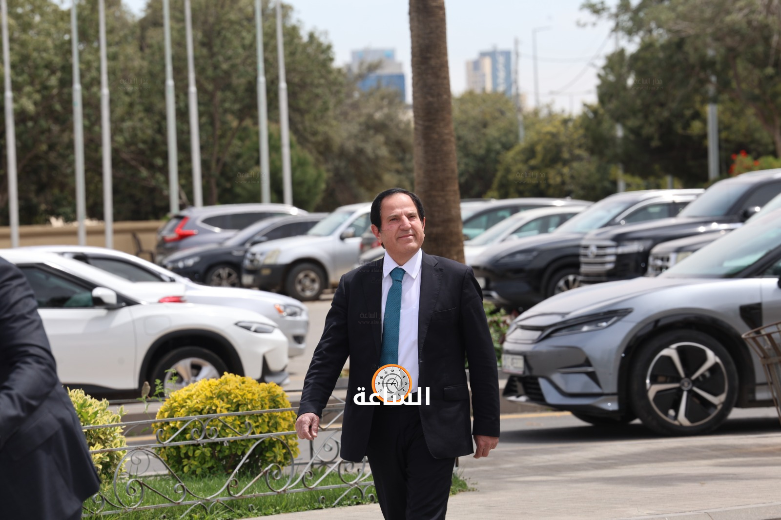 Madar Al-Saa Images 0.8796786643619574