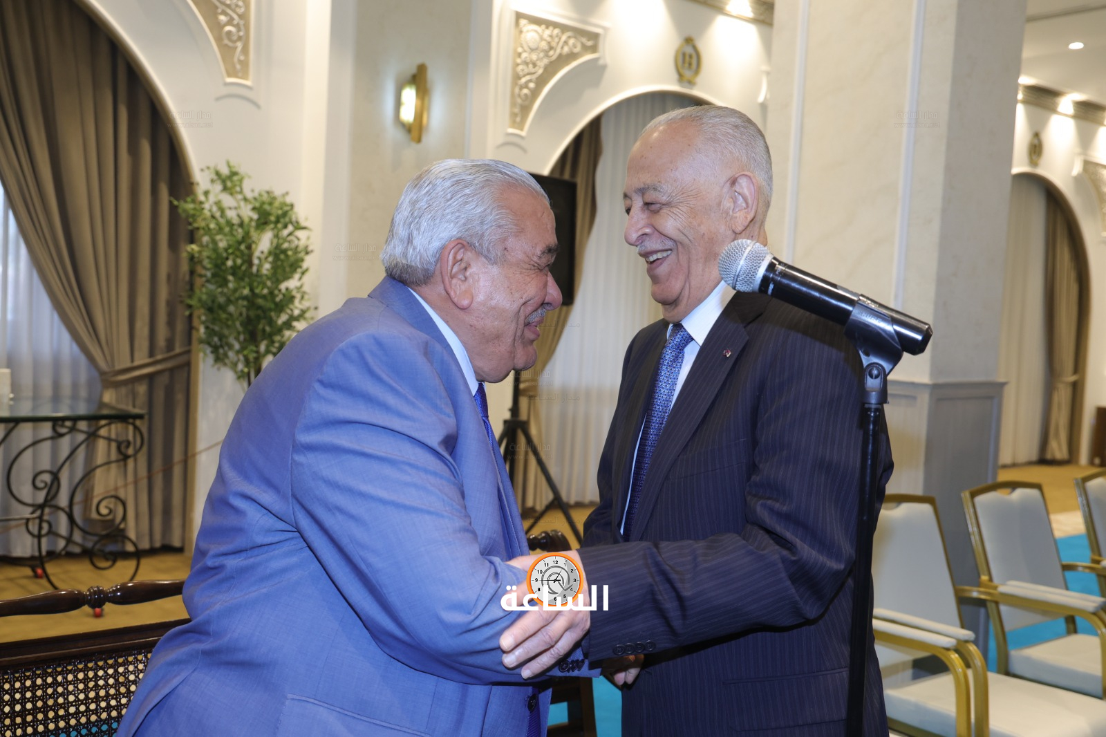 Madar Al-Saa Images 0.3191813131752145