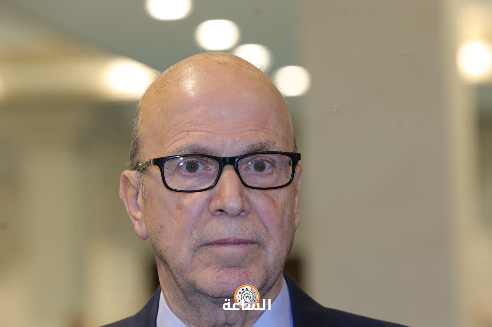 Madar Al-Saa Images 0.41138386882246836