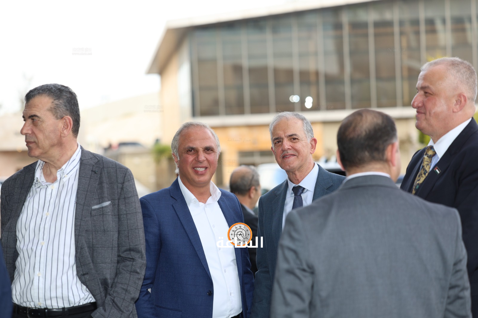 Madar Al-Saa Images 0.4110515151794919