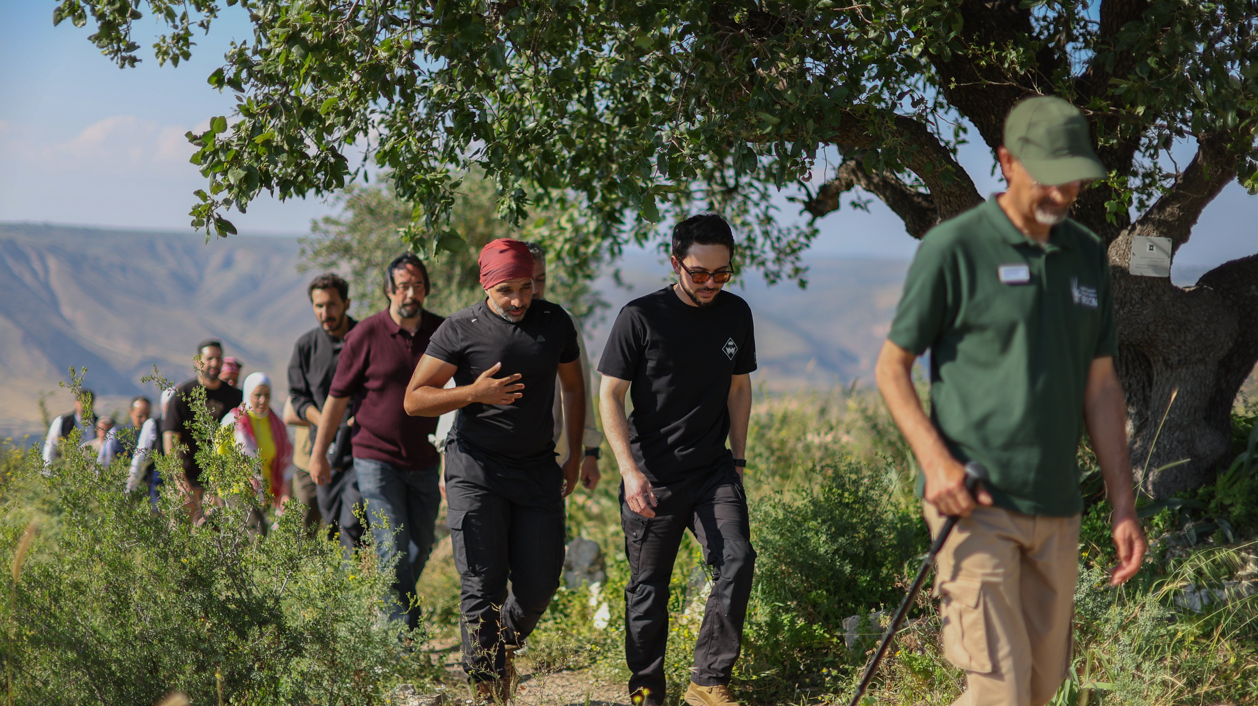 Madar Al-Saa Images 0.9082692780996315