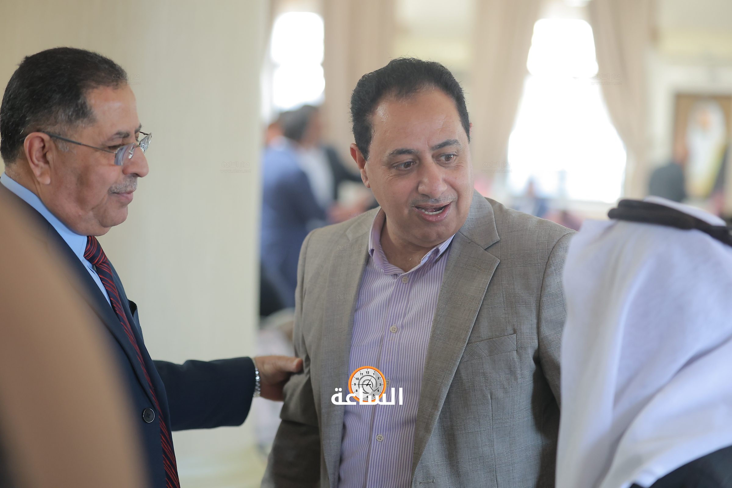 Madar Al-Saa Images 0.9877474350630334