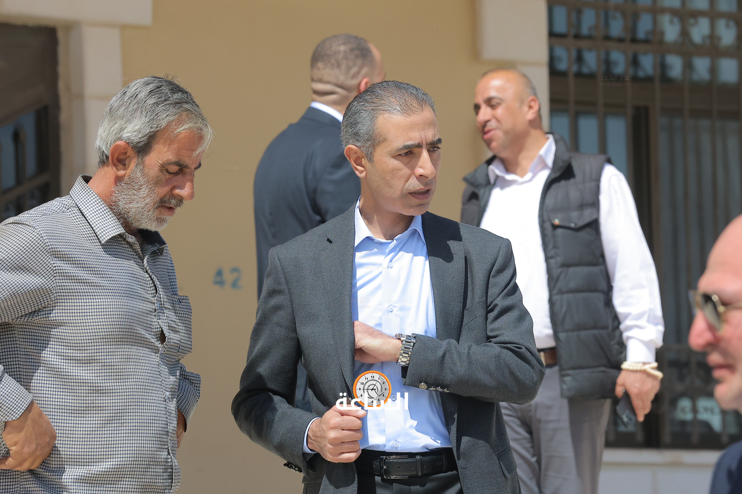 Madar Al-Saa Images 0.011615120051219674