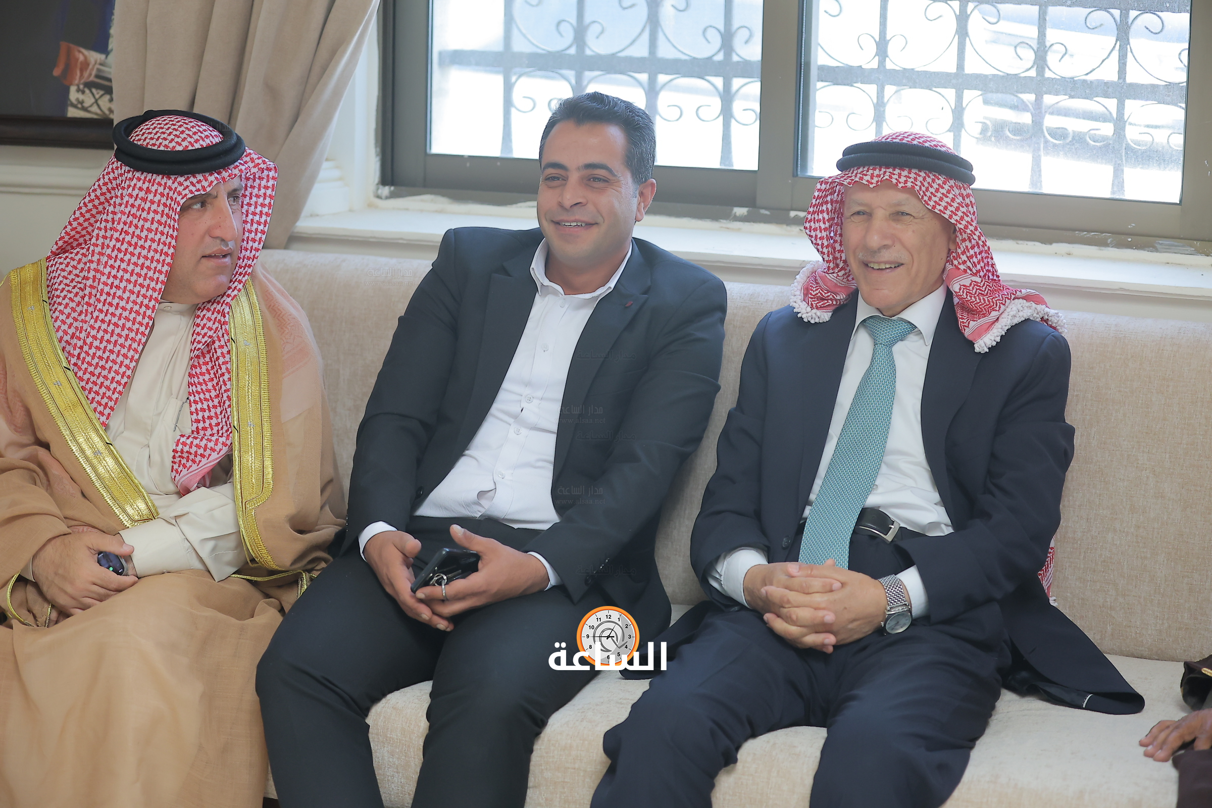 Madar Al-Saa Images 0.6448327352875163