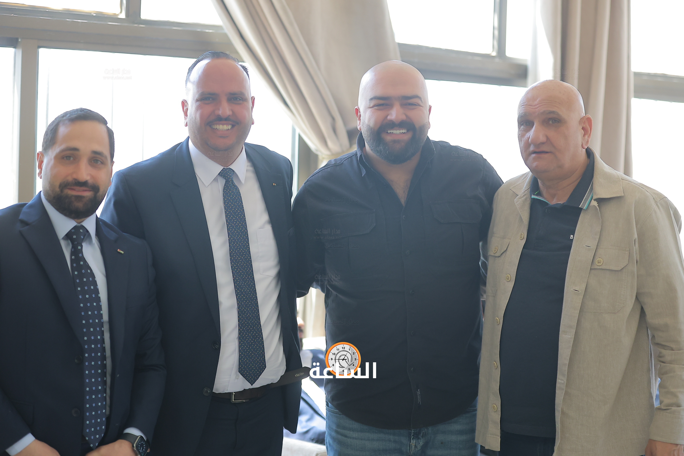 Madar Al-Saa Images 0.44119085257298196