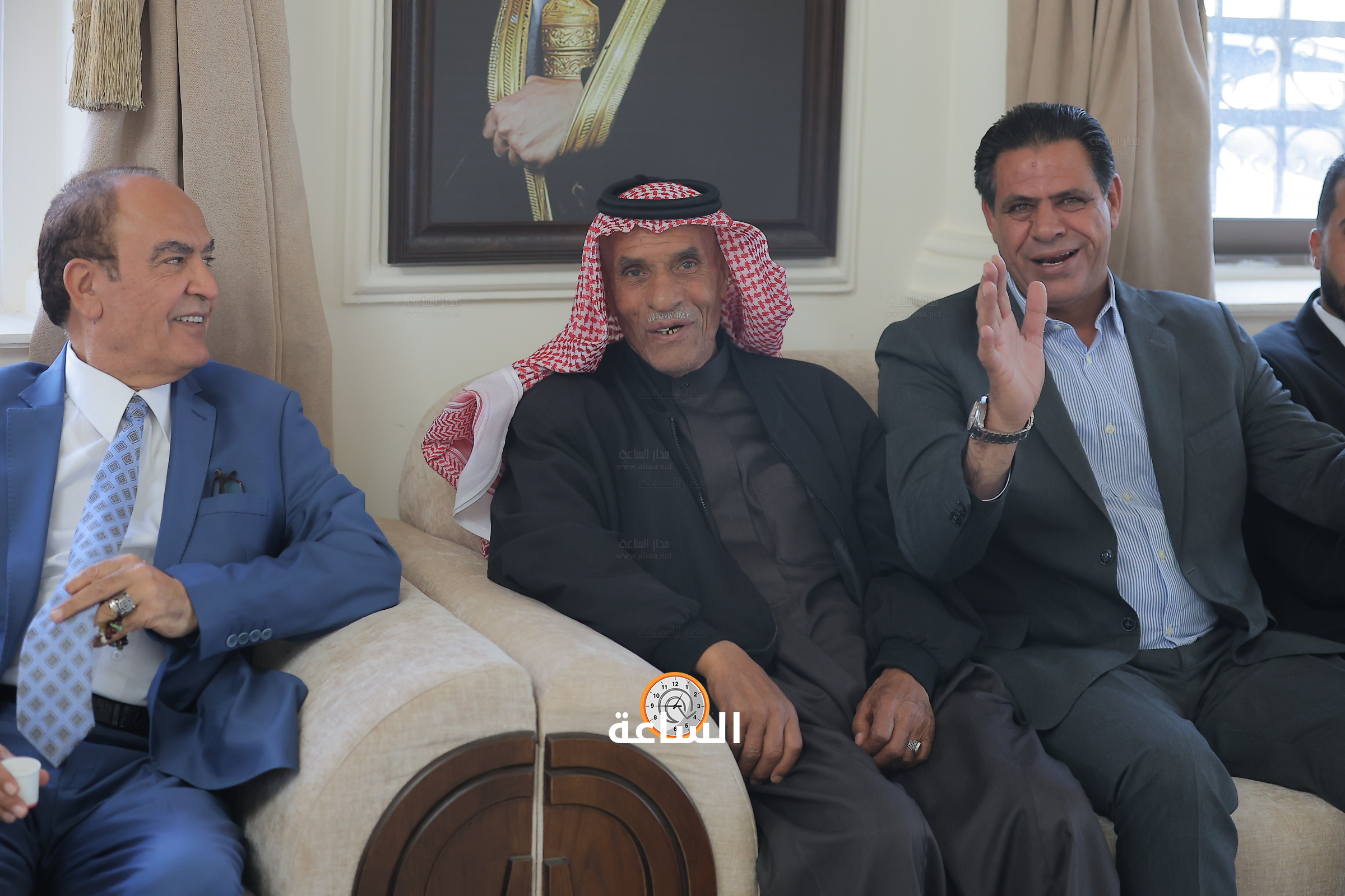 Madar Al-Saa Images 0.7605840580686295