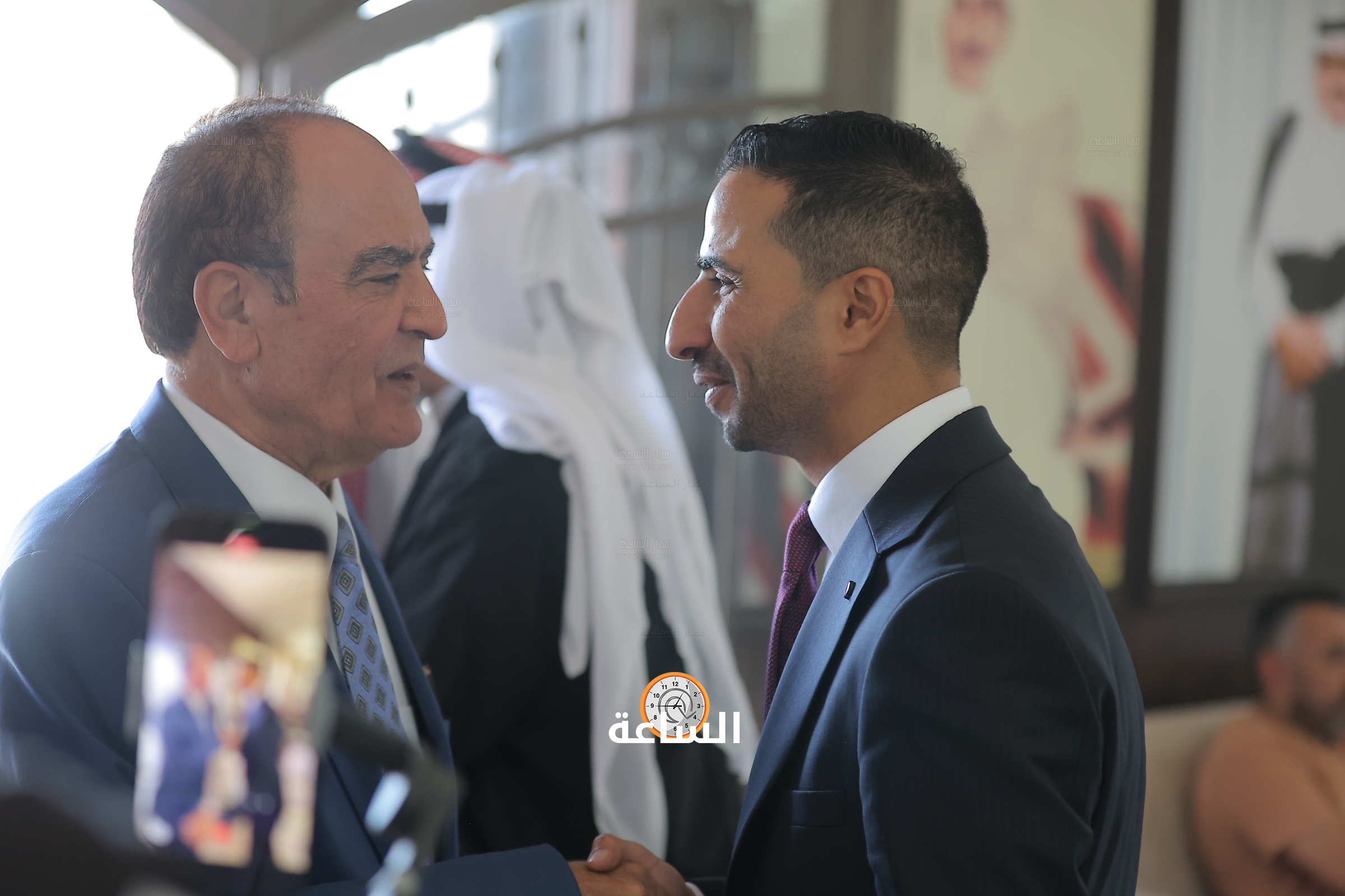 Madar Al-Saa Images 0.8516640496994168