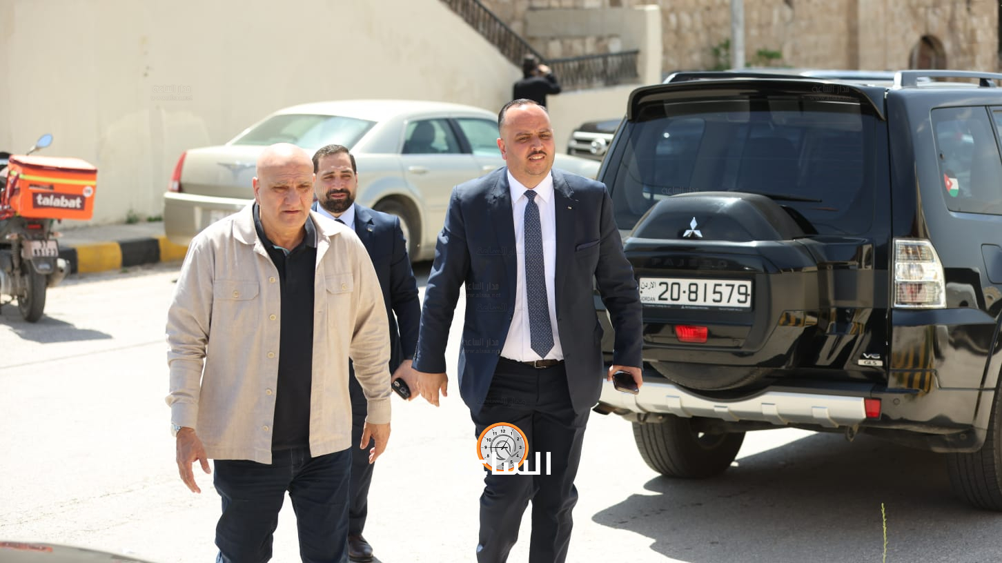 Madar Al-Saa Images 0.8135041592059945