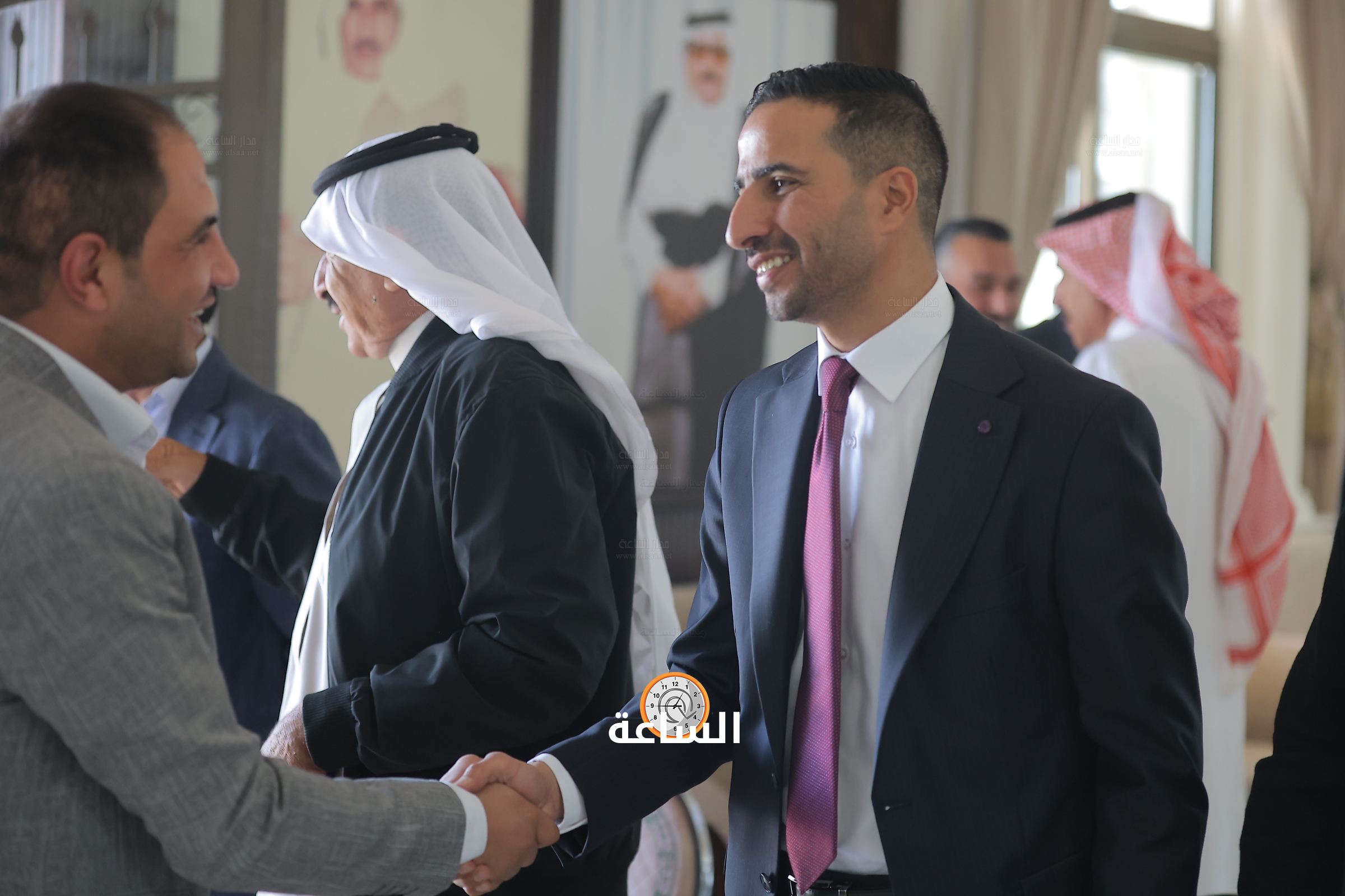 Madar Al-Saa Images 0.4450192371303745