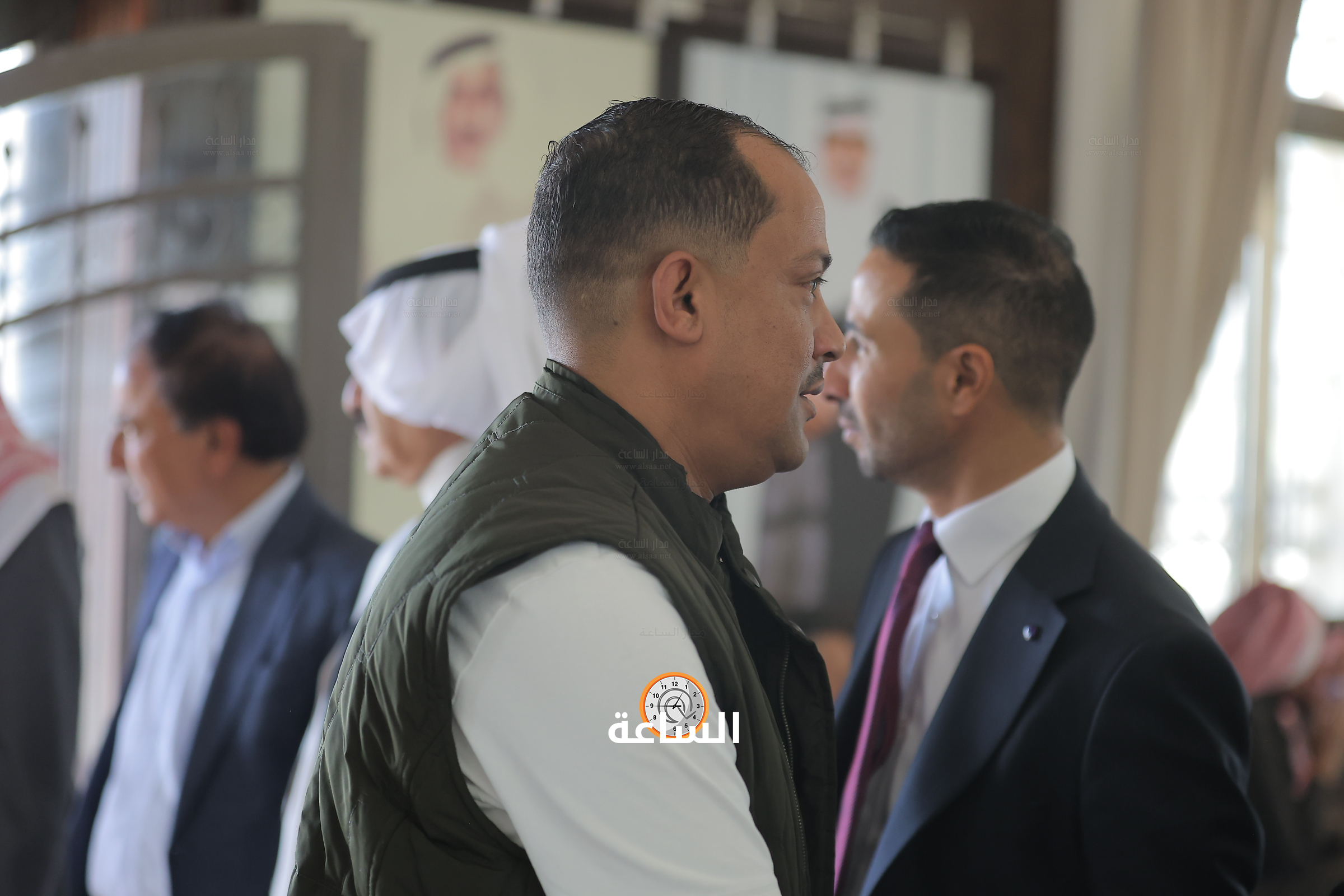 Madar Al-Saa Images 0.37643334616495105