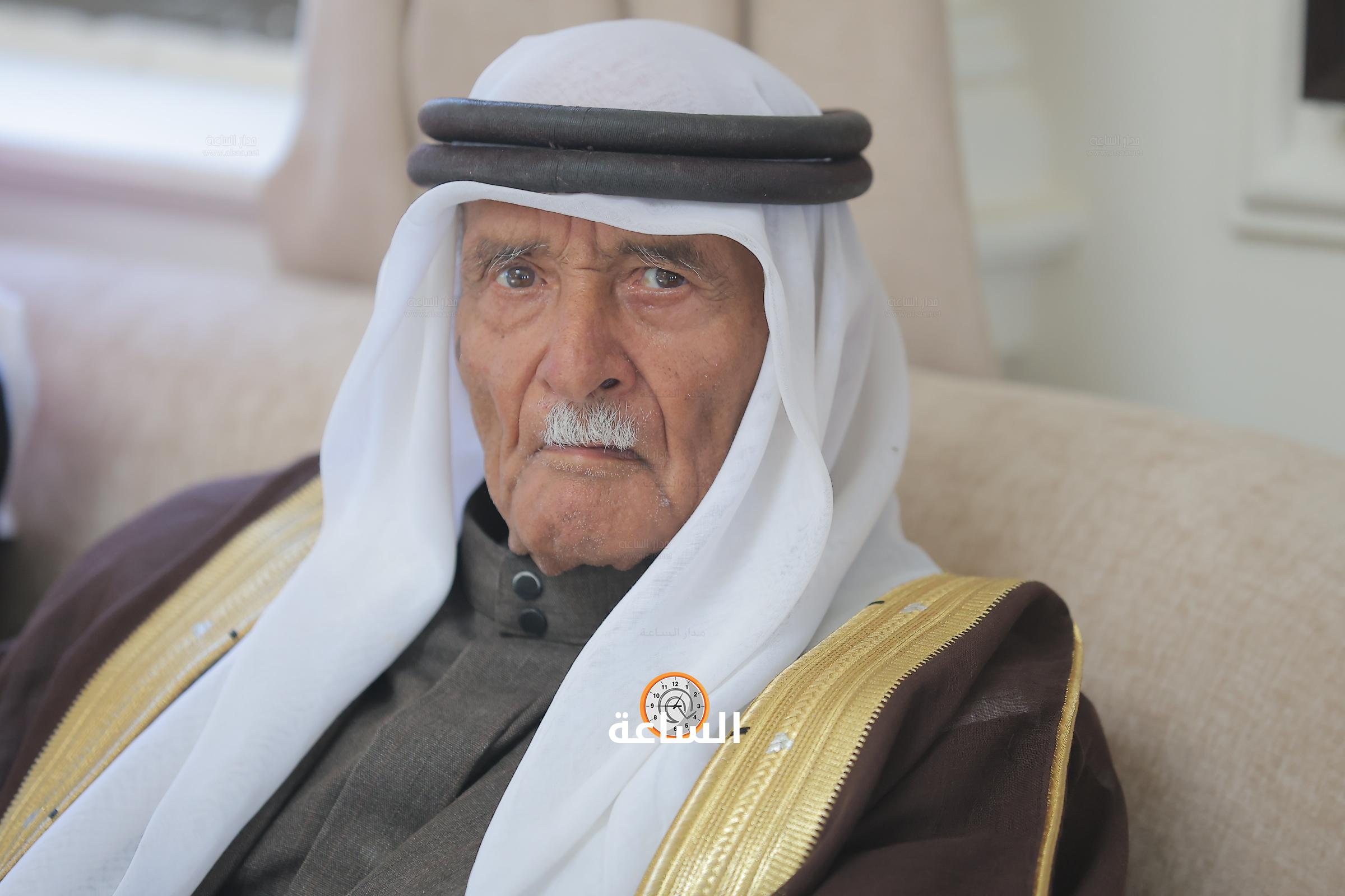 Madar Al-Saa Images 0.49950916388983