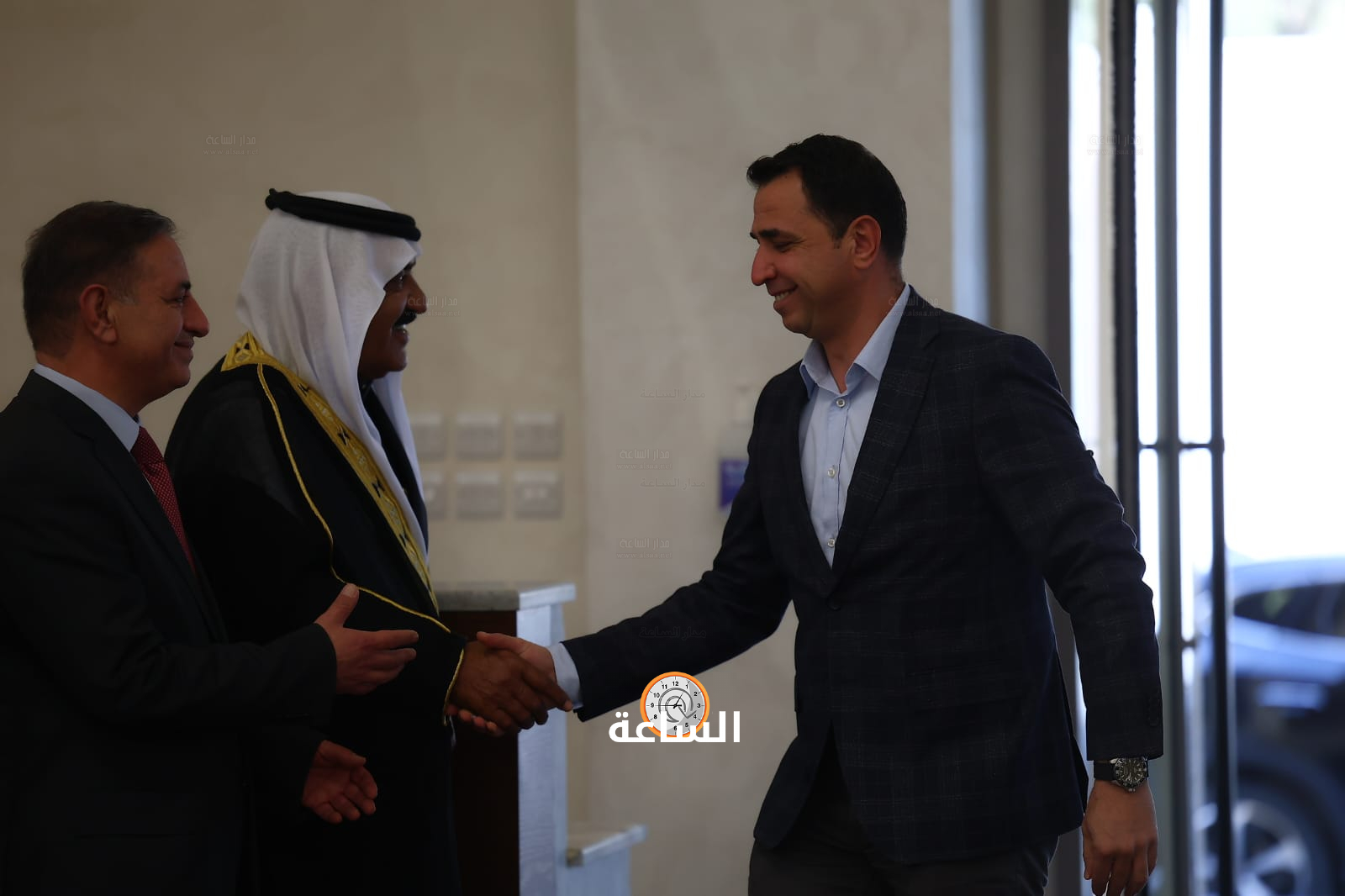 Madar Al-Saa Images 0.3568678345615862