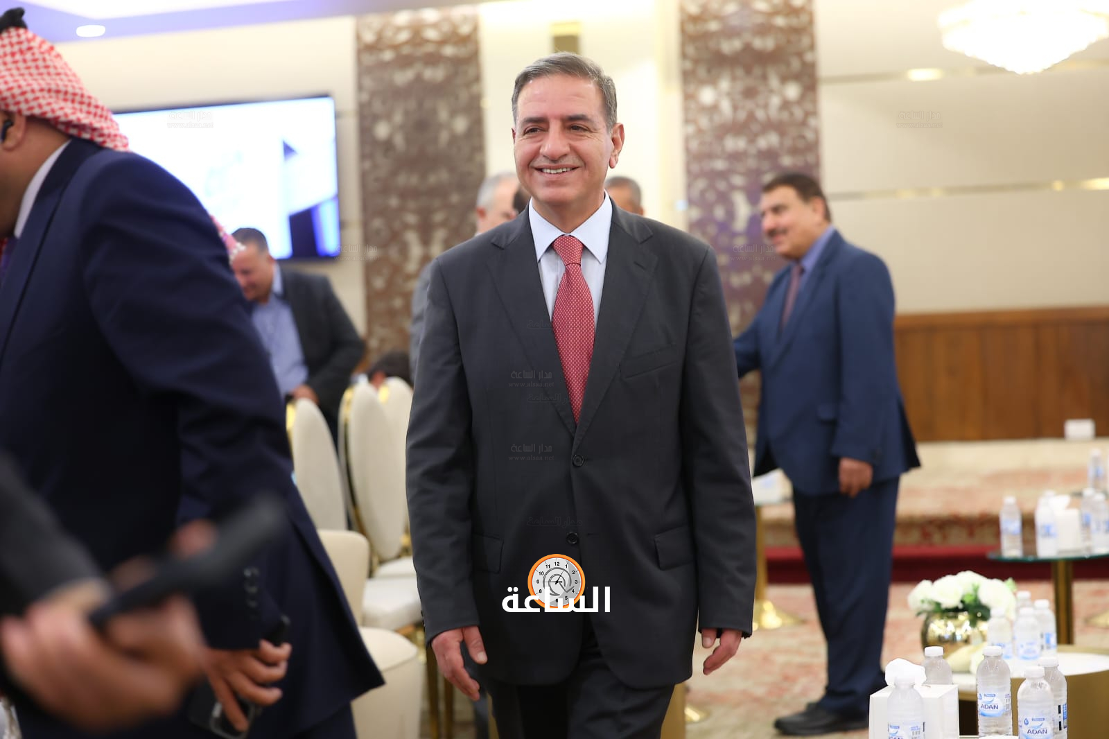 Madar Al-Saa Images 0.6494429042106078