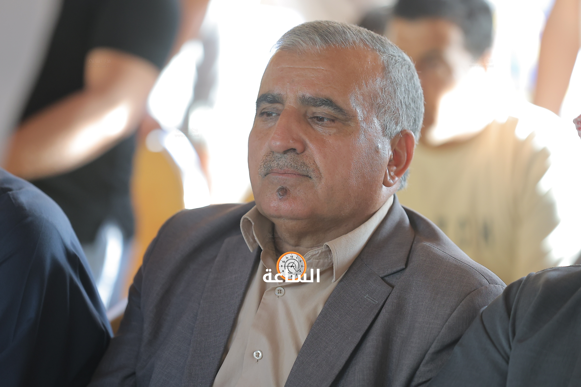 Madar Al-Saa Images 0.1915398407822645