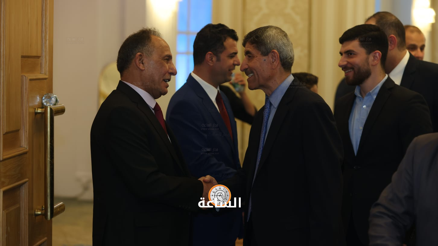 Madar Al-Saa Images 0.4947170584982101