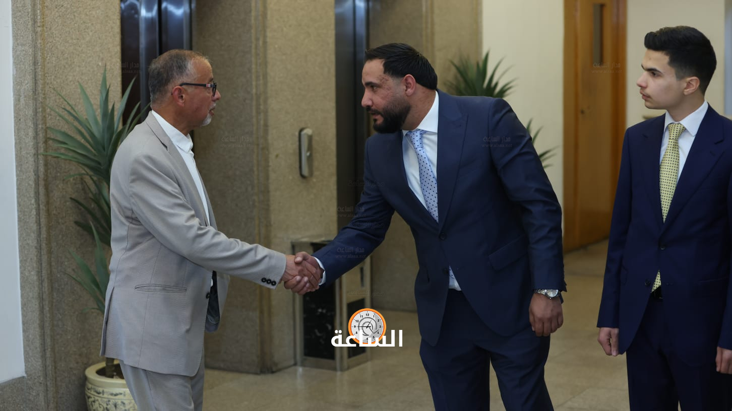 Madar Al-Saa Images 0.9492931437455843