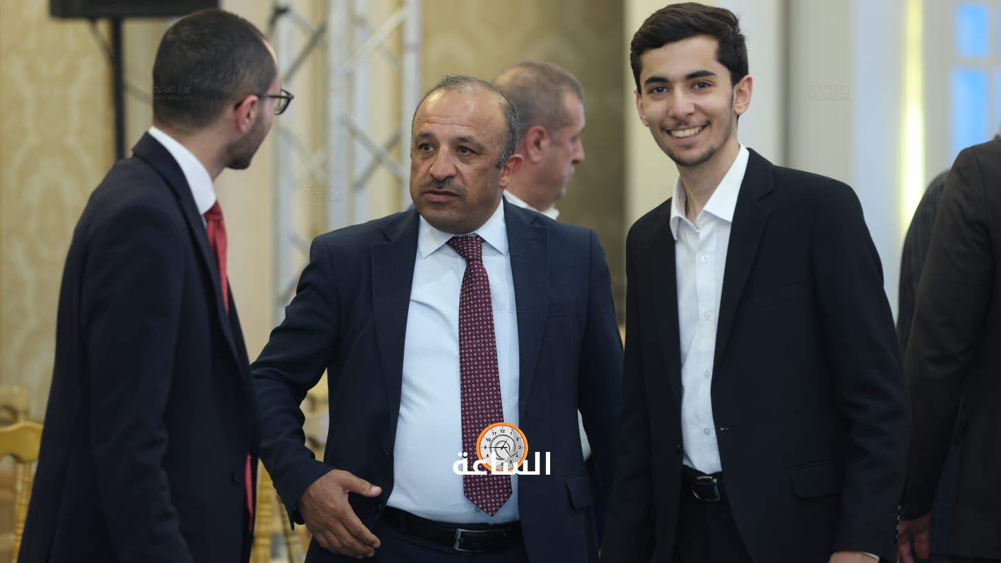 Madar Al-Saa Images 0.0498131952506361