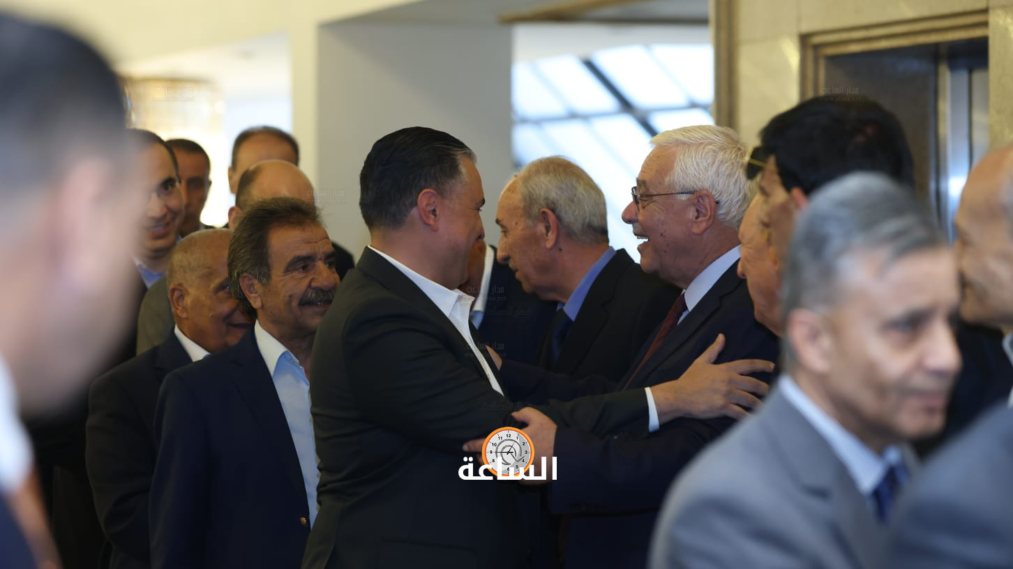 Madar Al-Saa Images 0.7903464951989501