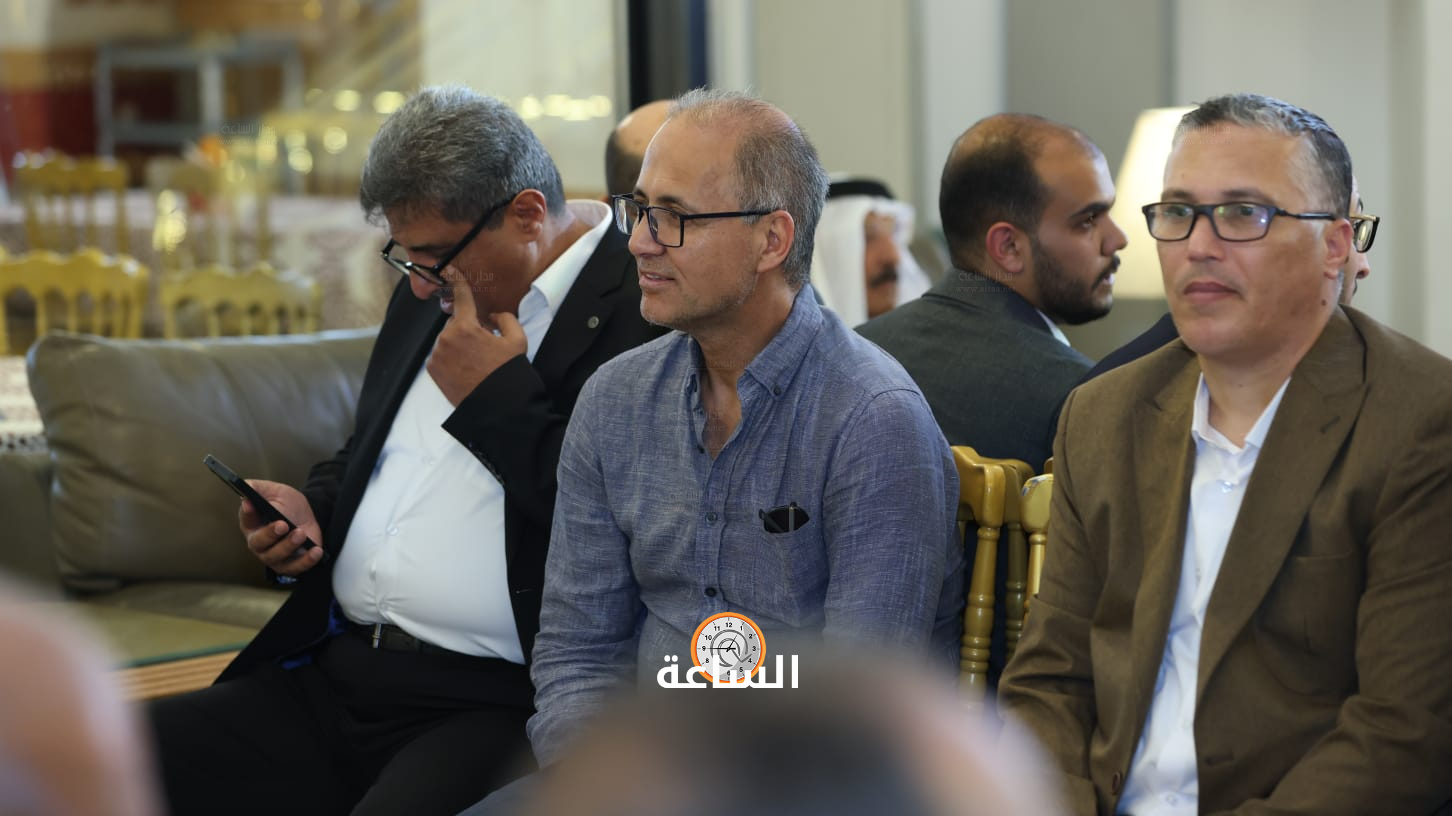 Madar Al-Saa Images 0.02561193511577009