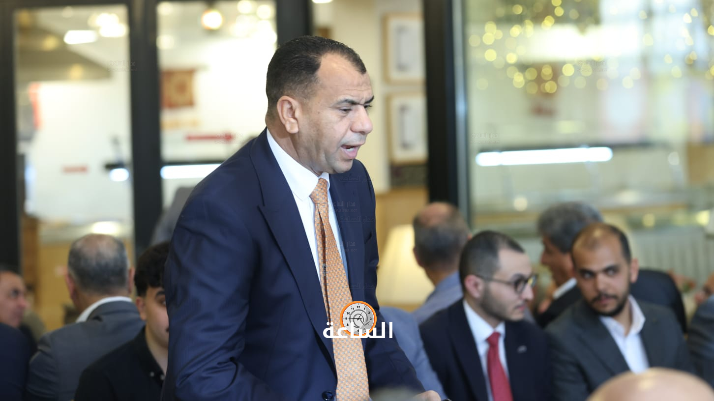 Madar Al-Saa Images 0.22387596476921745