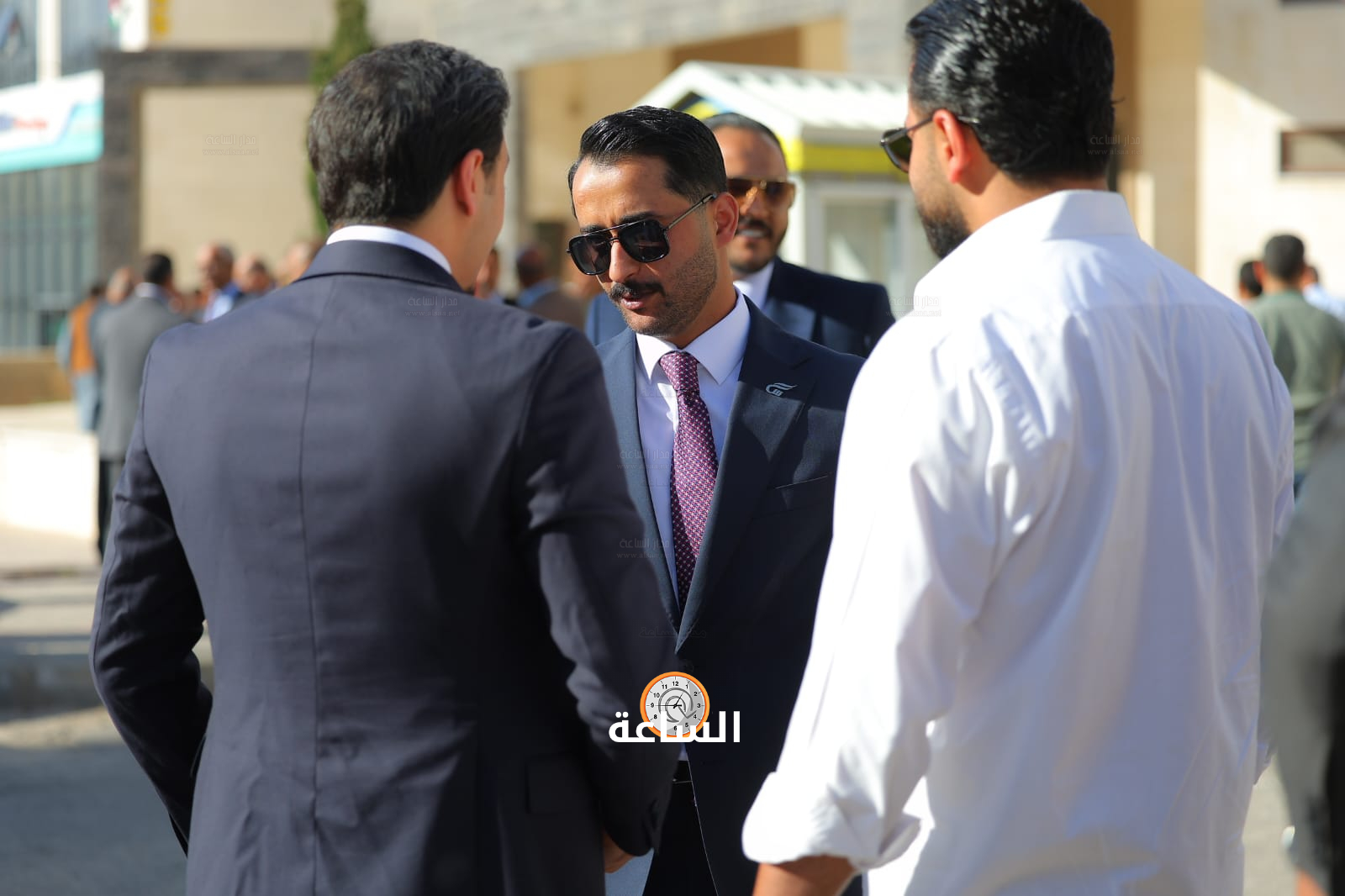 Madar Al-Saa Images 0.5960166321690674