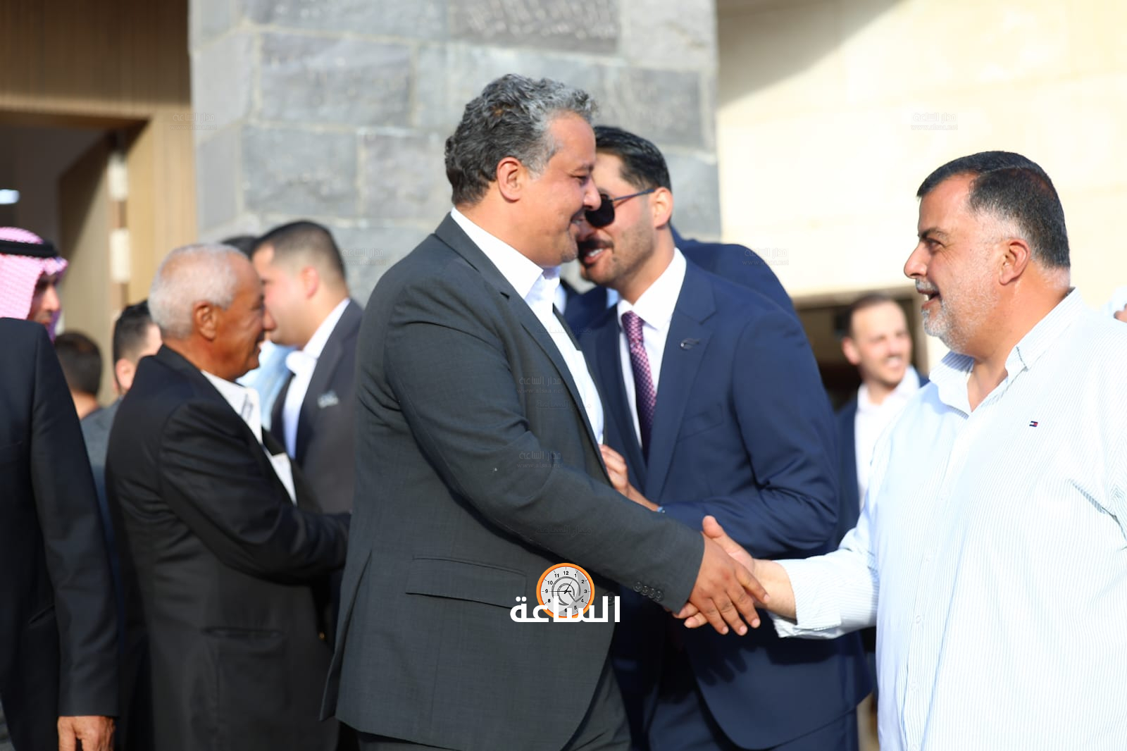 Madar Al-Saa Images 0.9765669951405274