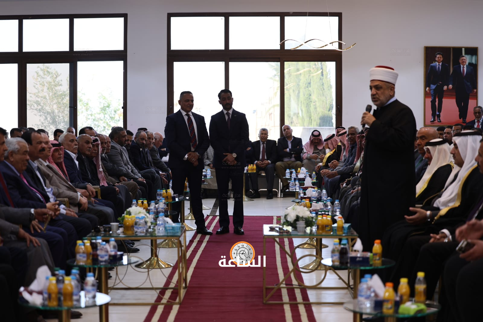 Madar Al-Saa Images 0.04279450942098417