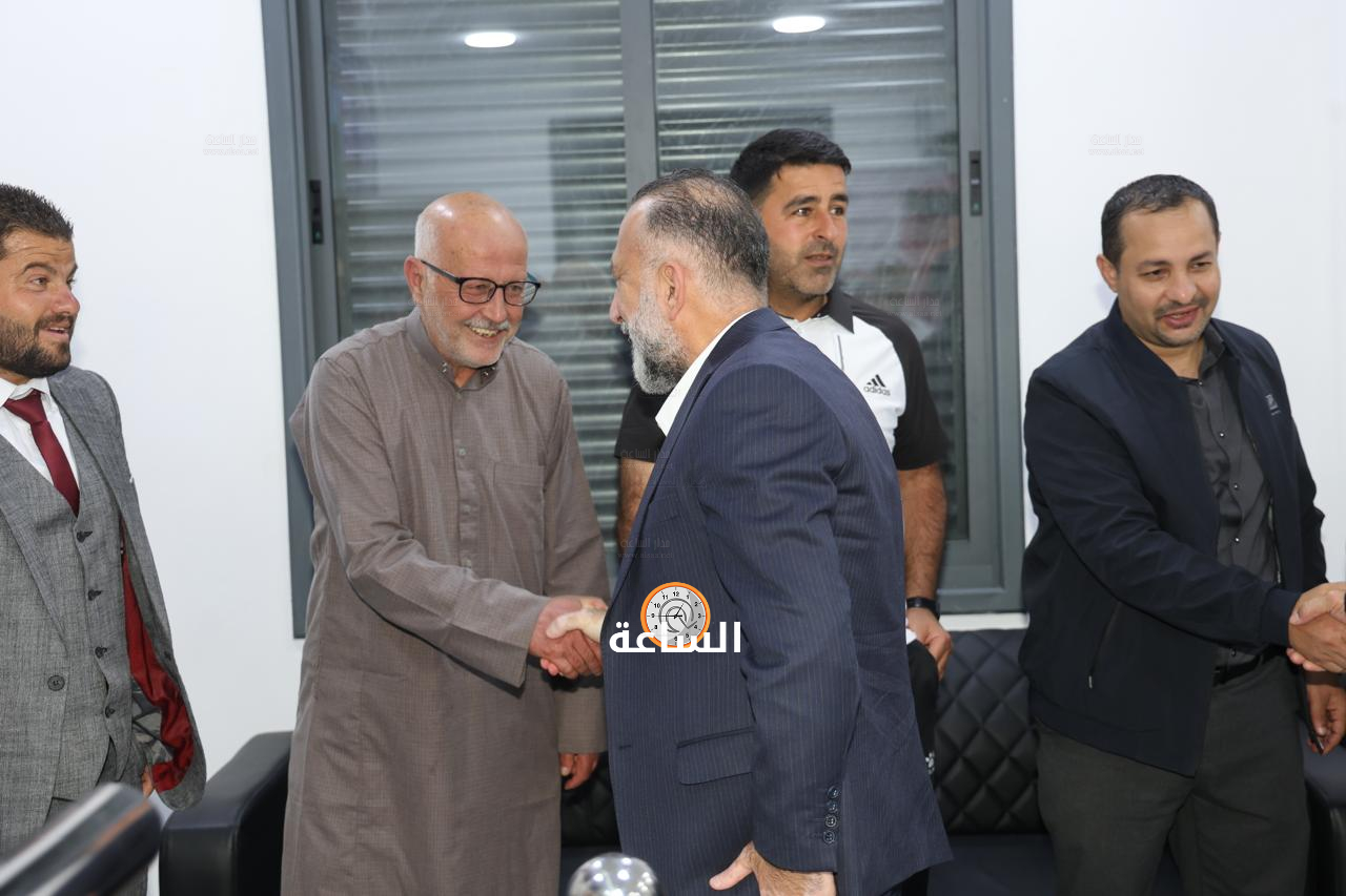 Madar Al-Saa Images 0.8532694740528243