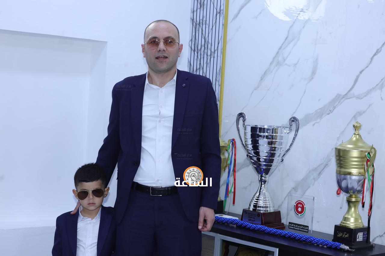 Madar Al-Saa Images 0.02723563343579327