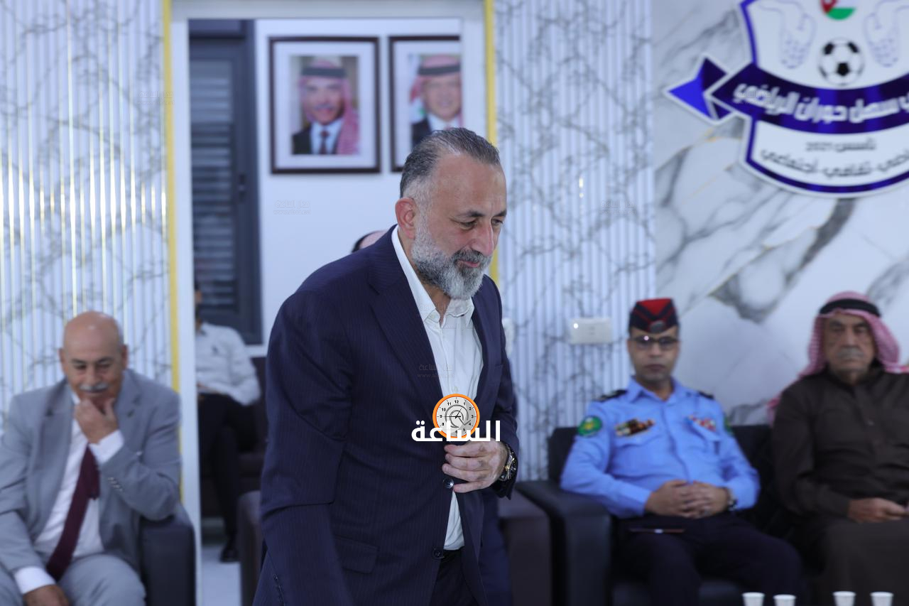 Madar Al-Saa Images 0.2588266788608905