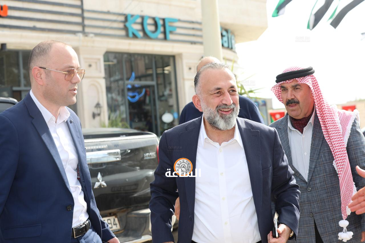 Madar Al-Saa Images 0.4862962776965086