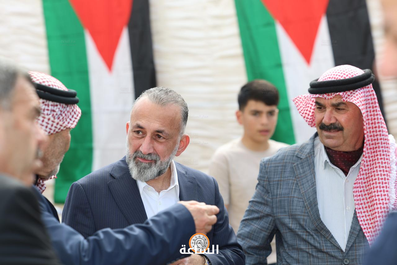 Madar Al-Saa Images 0.1257465142708074