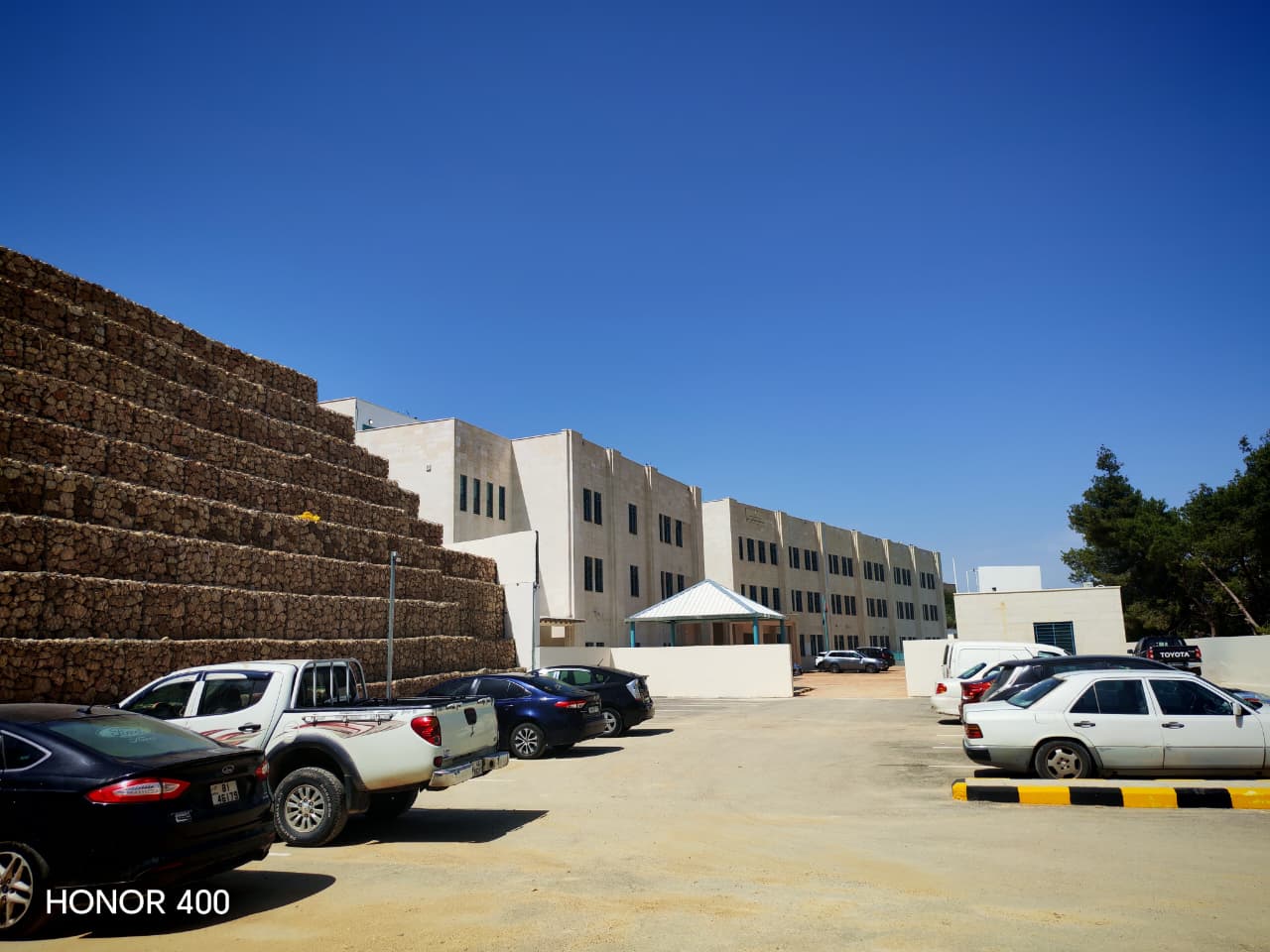 Madar Al-Saa Images 0.9417457424835727